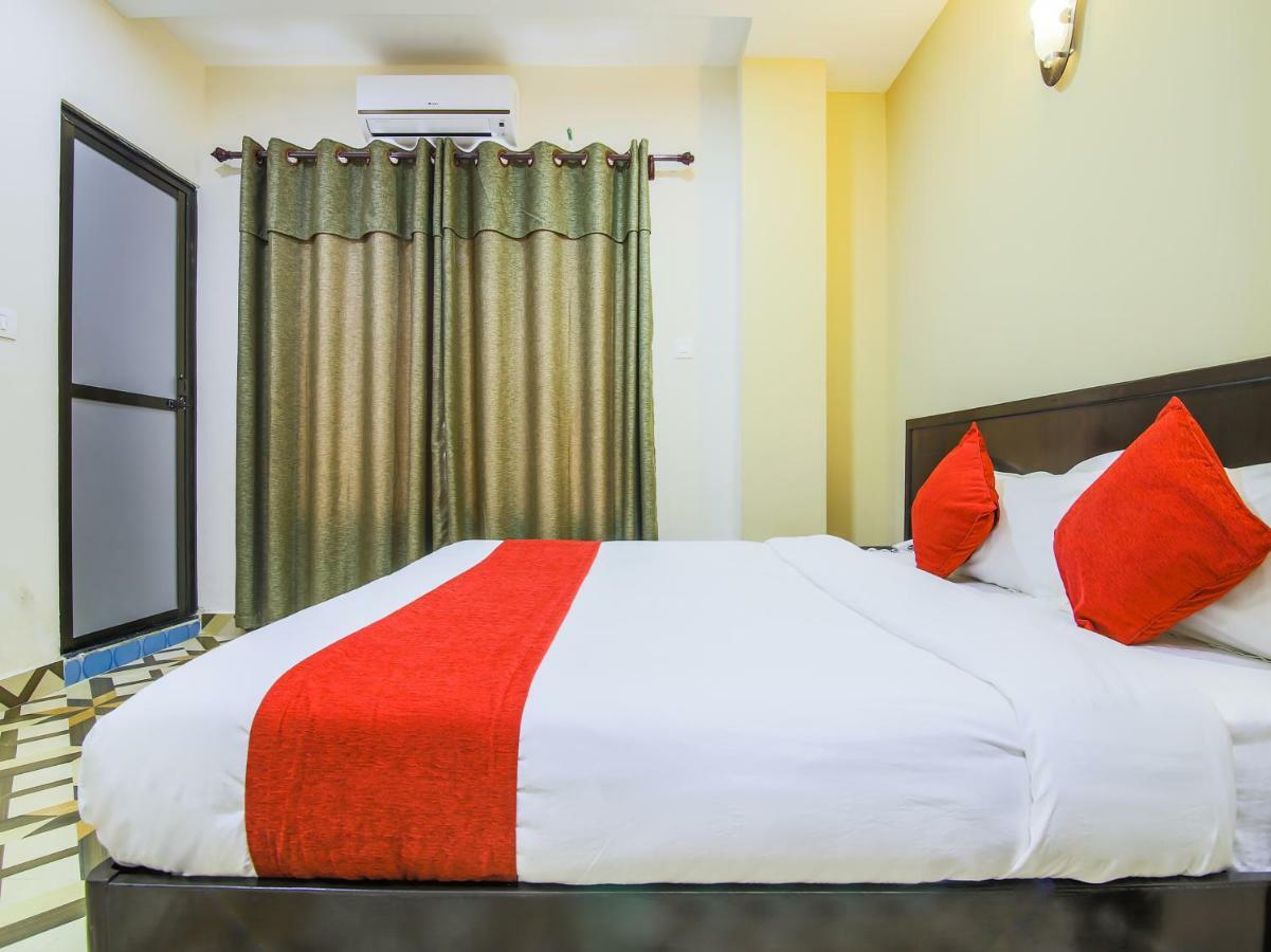 Oyo 315 Aadarsha Inn Румминдей Экстерьер фото
