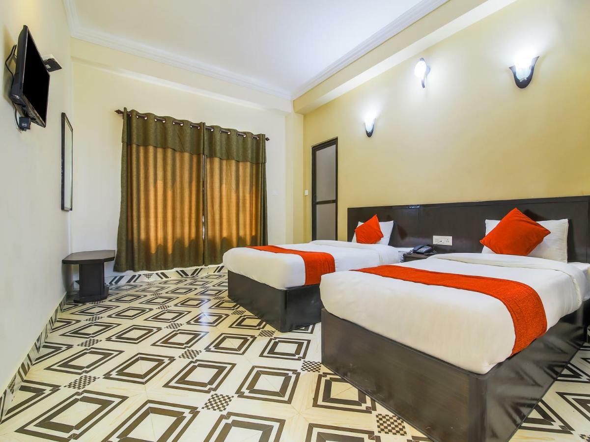 Oyo 315 Aadarsha Inn Румминдей Экстерьер фото
