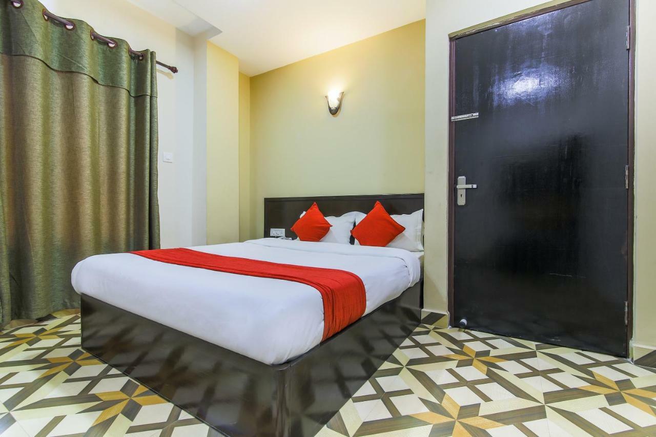 Oyo 315 Aadarsha Inn Румминдей Экстерьер фото